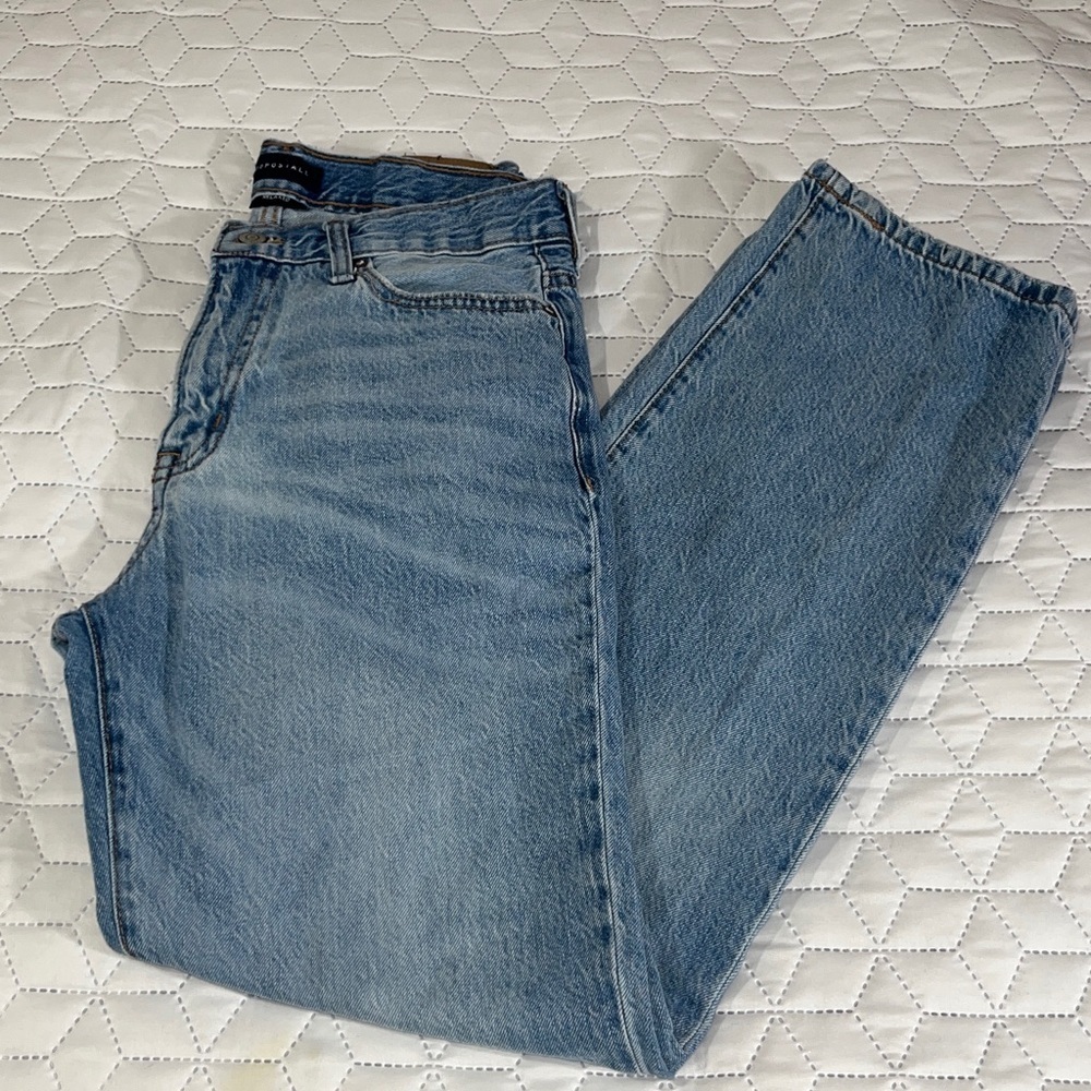 Aeropostale Men's Relaxed Straight Leg Y2K Inspired Silhouette Jeans